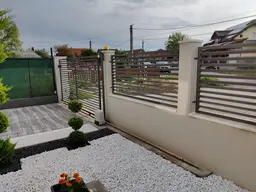 4 image
